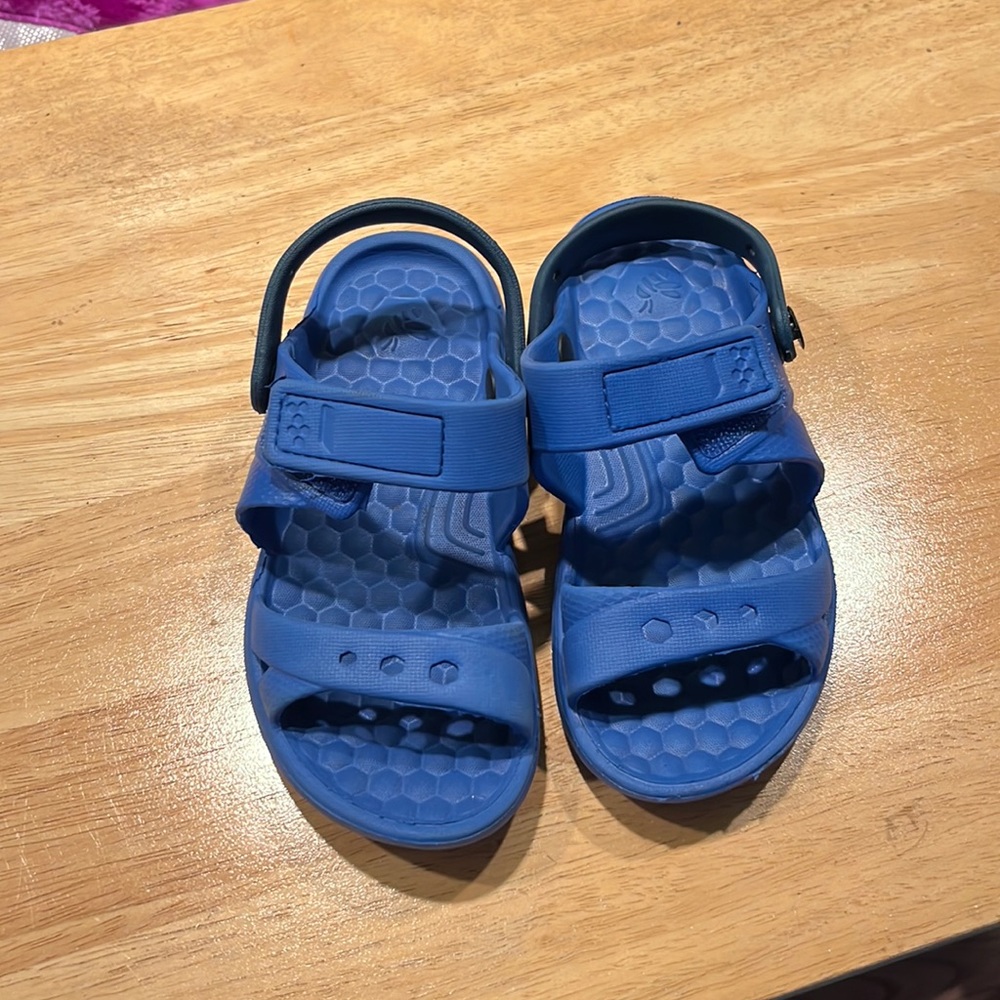 2 shoes size 13 kids sold on another site - Picture 1 of 4